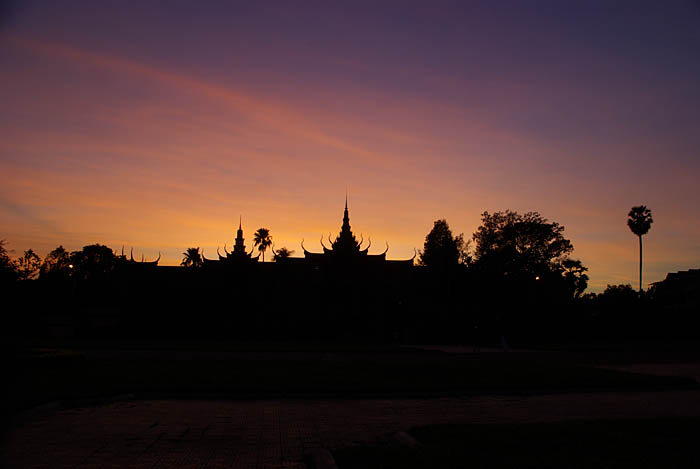 File:Nationalmuseum Phnom Penh.jpg