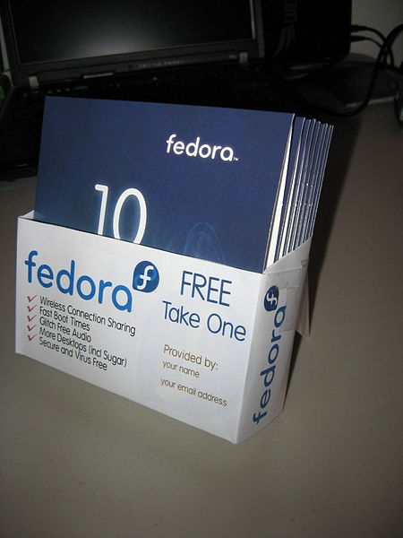 File:Fedora Media Box Front.jpg
